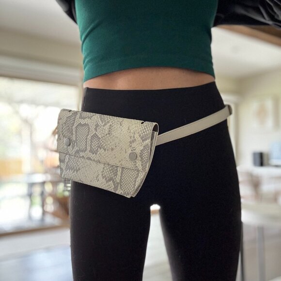 ALLSAINTS Corbet Crossbody Bag - Picture 2 of 6